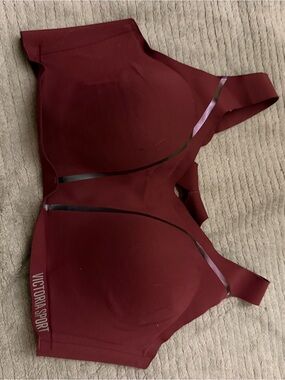 Victoria Sport Deep Wine High-Support Seamless Sports Bra